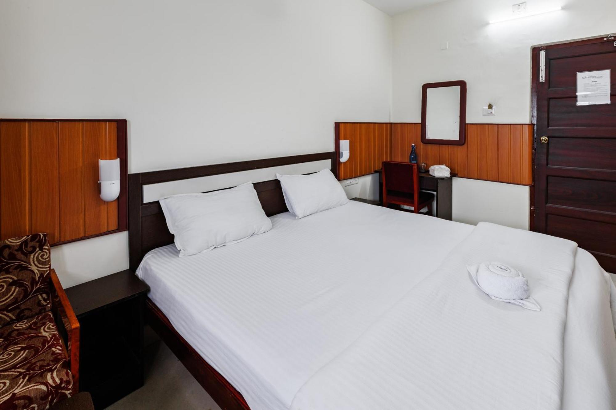 Paulson Park Hotel Kochi Exterior photo